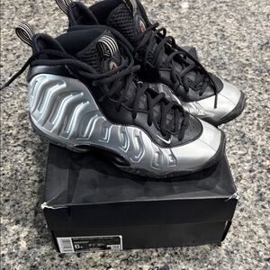 Nike Kids Sneakers Black Silver